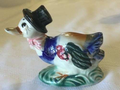 Vintage duck with black - with, hat